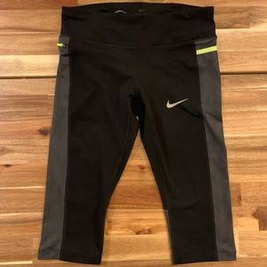 Nike Women’s Power Trail Running Crop Leggings